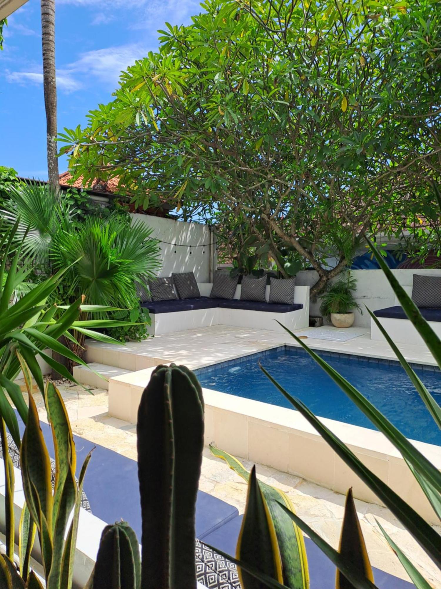 Lay Day Hostel Canggu Exterior photo